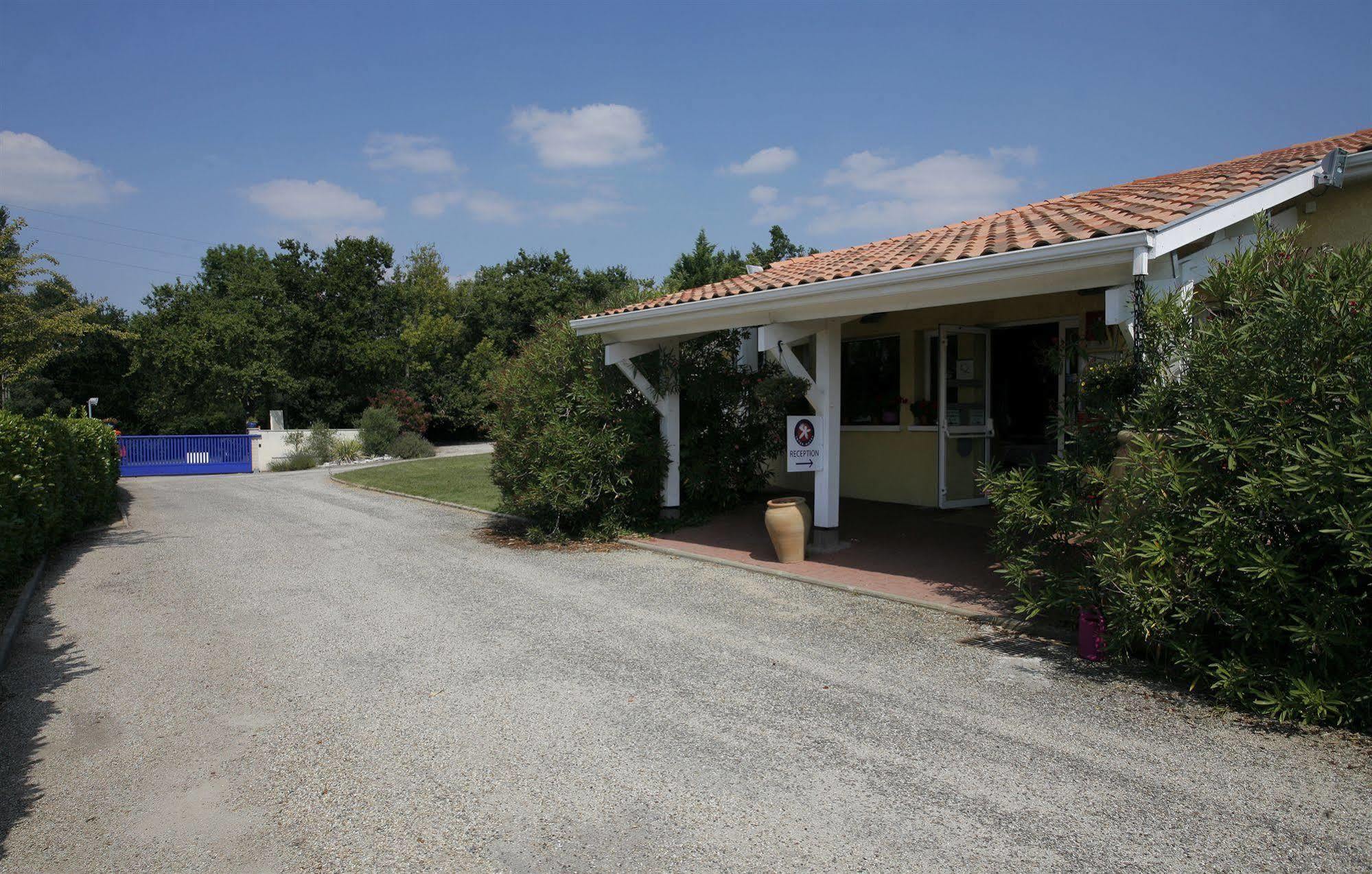 Logis Hotel Corintel Bordeaux Est Tresses Exterior foto