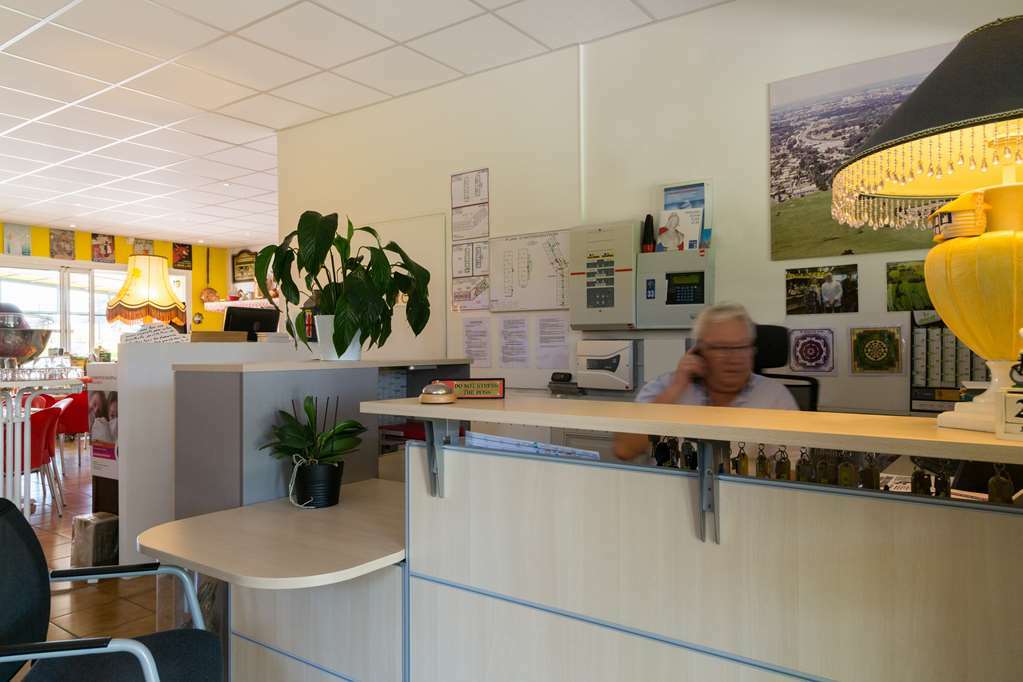 Logis Hotel Corintel Bordeaux Est Tresses Interior foto