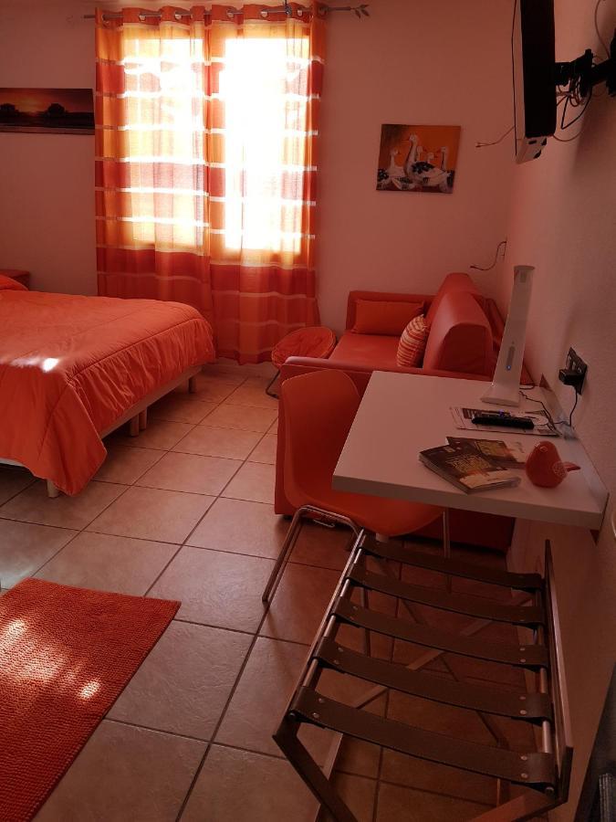 Logis Hotel Corintel Bordeaux Est Tresses Exterior foto
